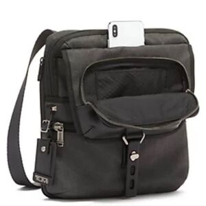 Tumi Alpha Bravo Arnold Zip Flap for Men